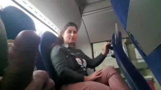 Seduzindo Milf para me Masturbar no Ônibus